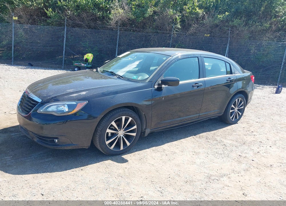 2012 CHRYSLER 200 VIN: 1C3CCBHGXCN305938
