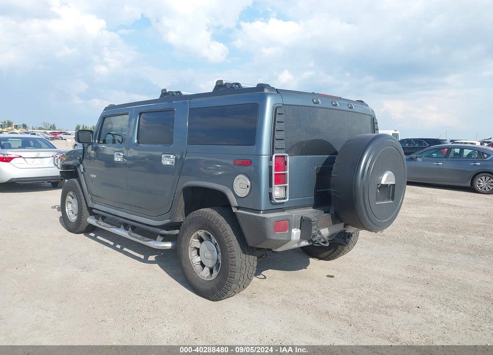 2008 HUMMER H2 SUV VIN: 5GRGN238X8H102057