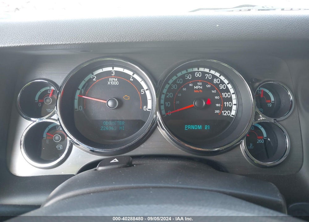 2008 HUMMER H2 SUV VIN: 5GRGN238X8H102057