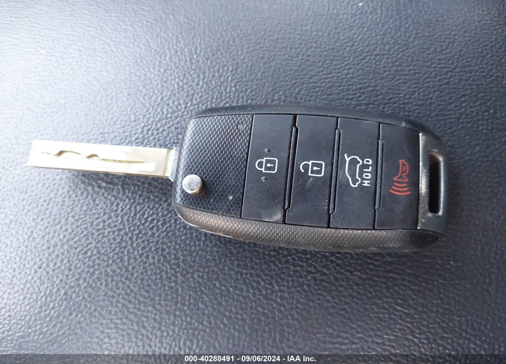 2020 KIA SORENTO 3.3L LX VIN: 5XYPG4A58LG687741