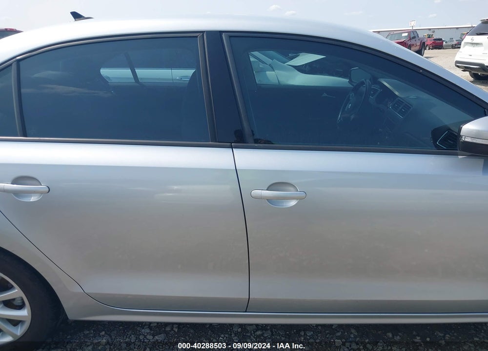 2012 VOLKSWAGEN JETTA 2.5L SE VIN: 3VWDP7AJ7CM423993