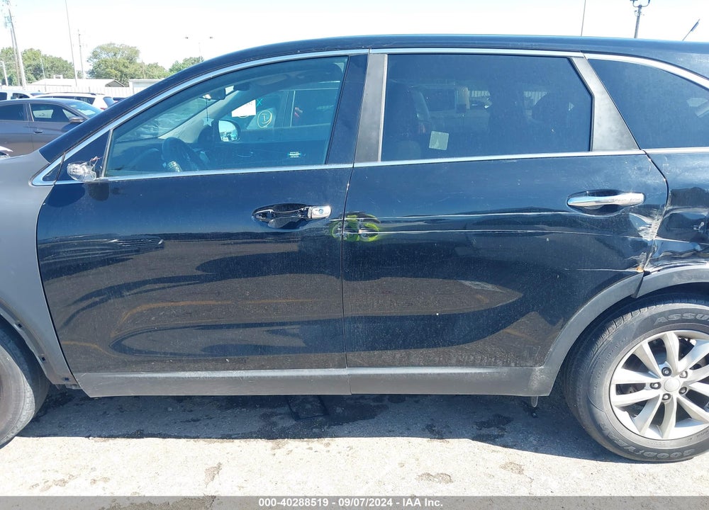 2016 KIA SORENTO 2.4L L VIN: 5XYPG4A32GG100115