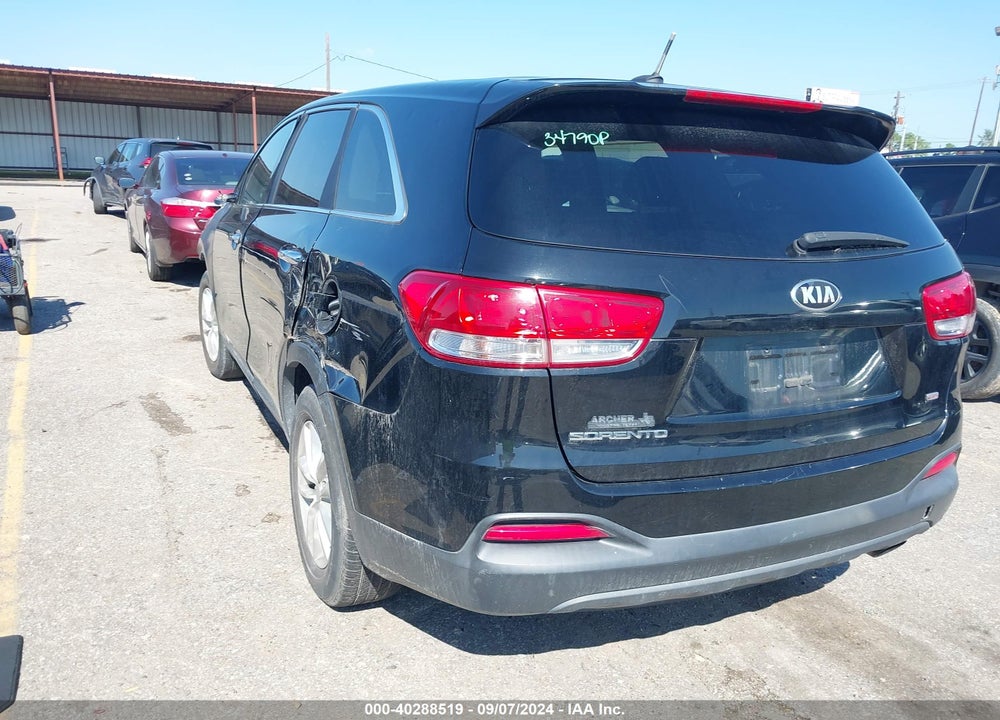 2016 KIA SORENTO 2.4L L VIN: 5XYPG4A32GG100115
