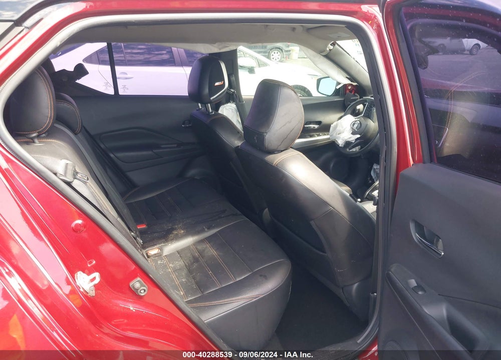 2018 NISSAN KICKS SR VIN: 3N1CP5CU4JL538664