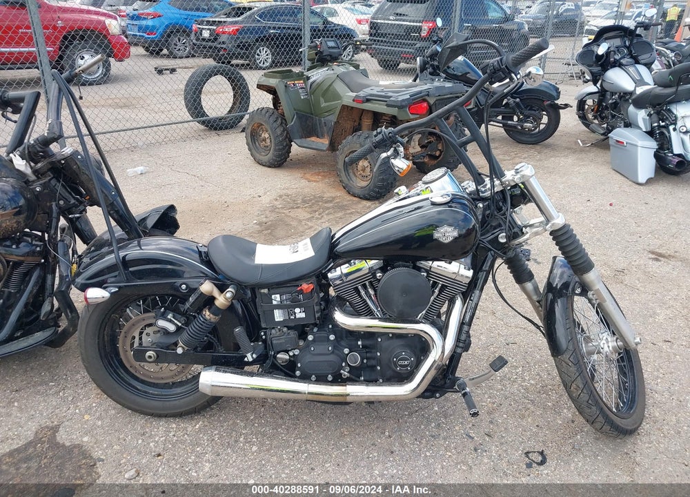 2015 HARLEY-DAVIDSON FXDWG DYNA WIDE GLIDE VIN: 1HD1GPM18FC308096