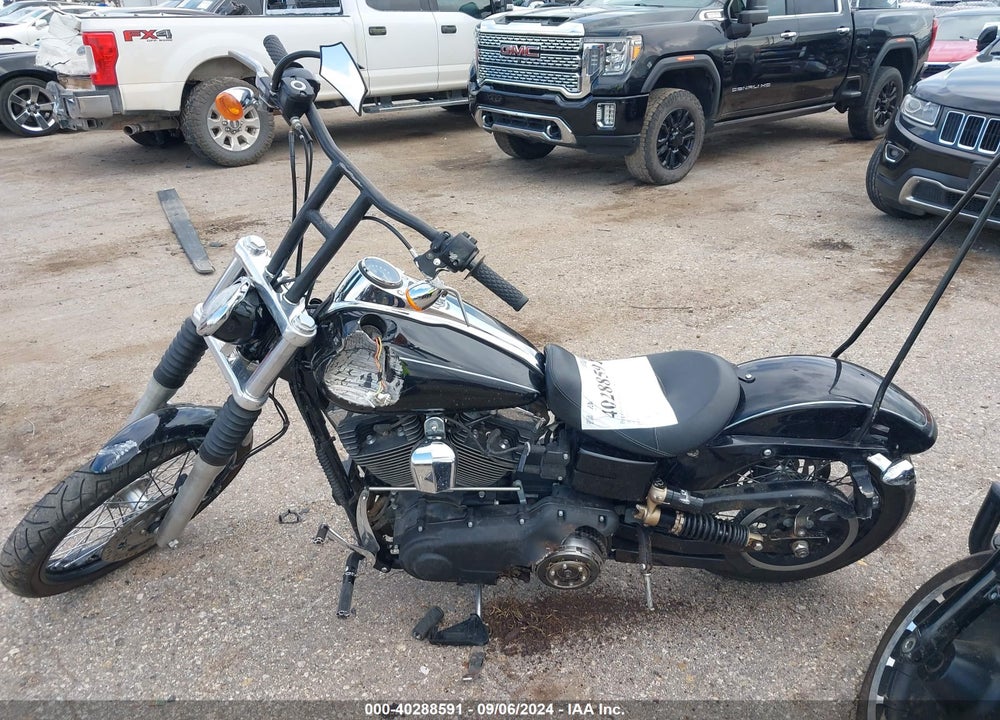 2015 HARLEY-DAVIDSON FXDWG DYNA WIDE GLIDE VIN: 1HD1GPM18FC308096