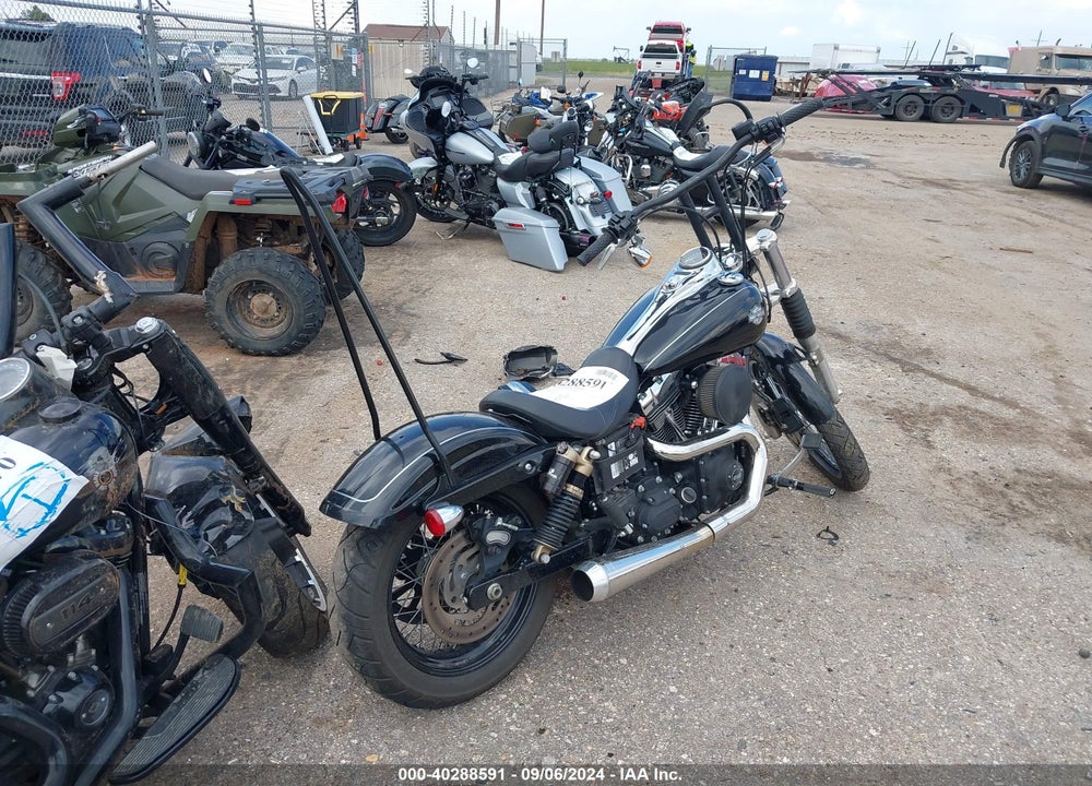 2015 HARLEY-DAVIDSON FXDWG DYNA WIDE GLIDE VIN: 1HD1GPM18FC308096