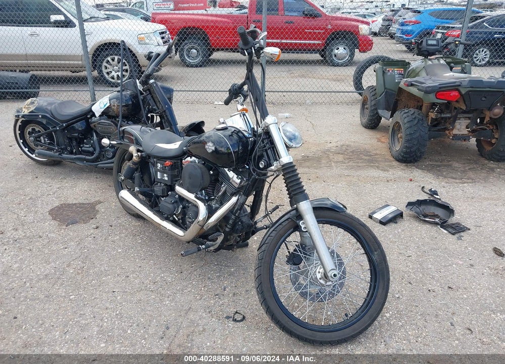 2015 HARLEY-DAVIDSON FXDWG DYNA WIDE GLIDE VIN: 1HD1GPM18FC308096