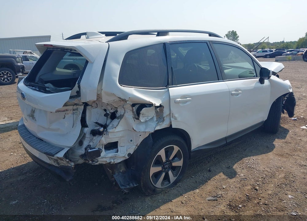 2017 SUBARU FORESTER 2.5I PREMIUM VIN: JF2SJAGC3HH584386