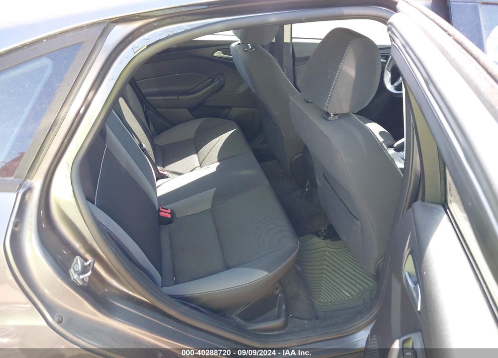 2013 FORD FOCUS SE VIN: 1FADP3F27DL104762
