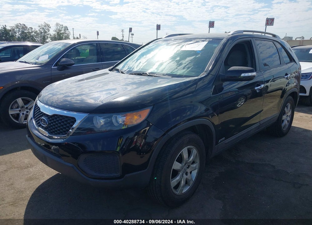 2013 KIA SORENTO LX V6 VIN: 5XYKTDA25DG310779