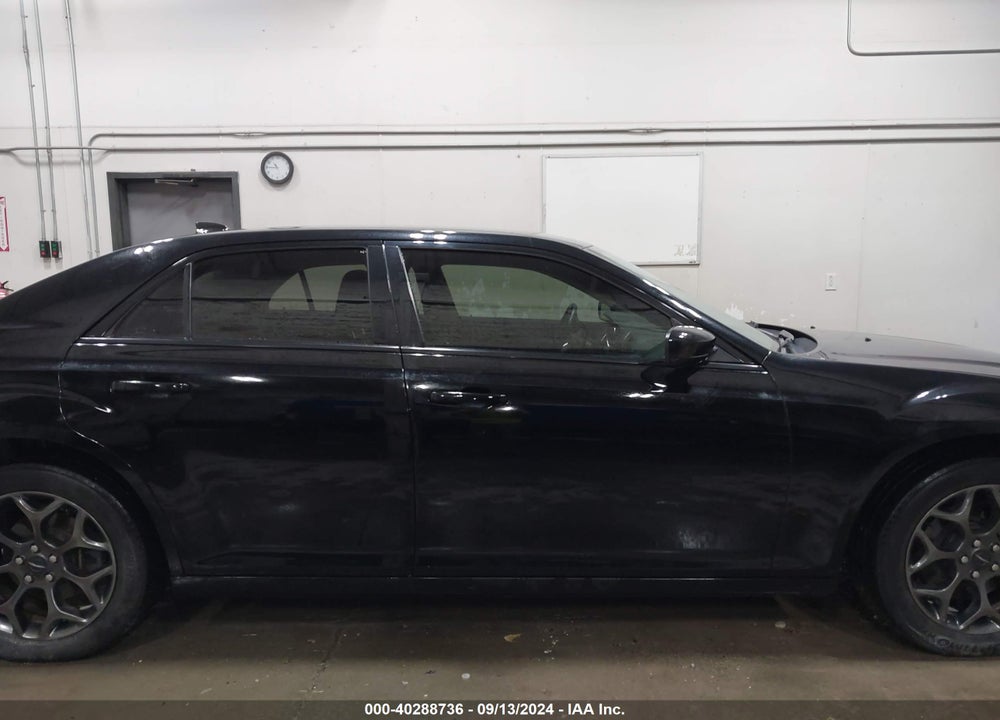 2018 CHRYSLER 300 TOURING AWD VIN: 2C3CCARG3JH292268