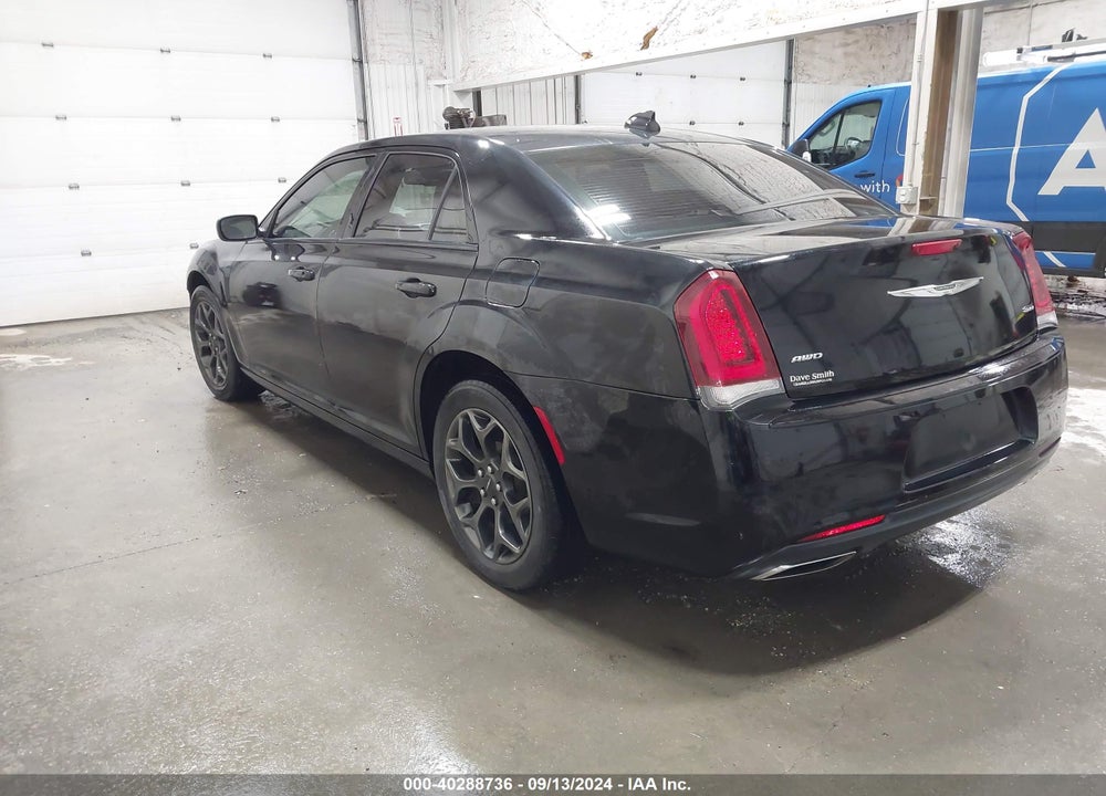 2018 CHRYSLER 300 TOURING AWD VIN: 2C3CCARG3JH292268