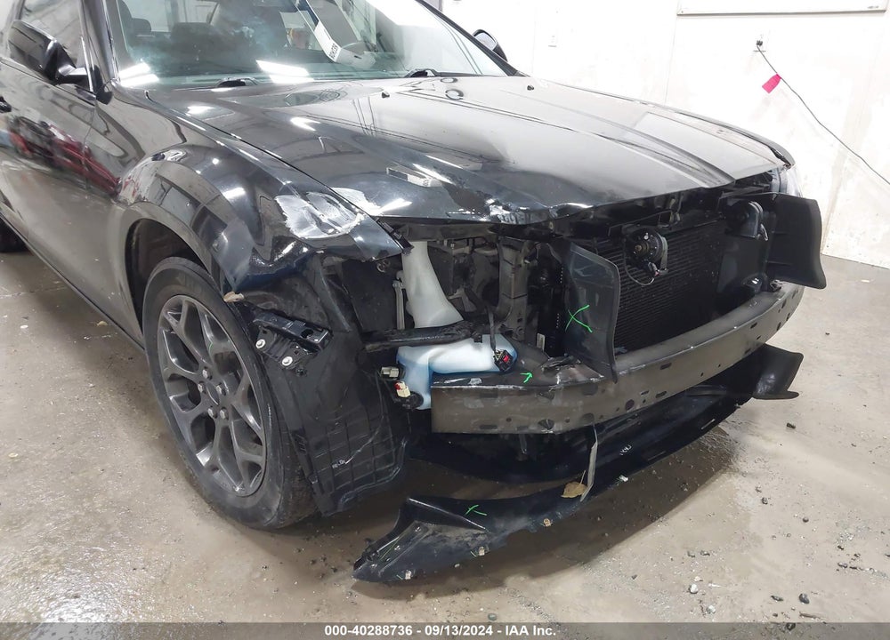 2018 CHRYSLER 300 TOURING AWD VIN: 2C3CCARG3JH292268