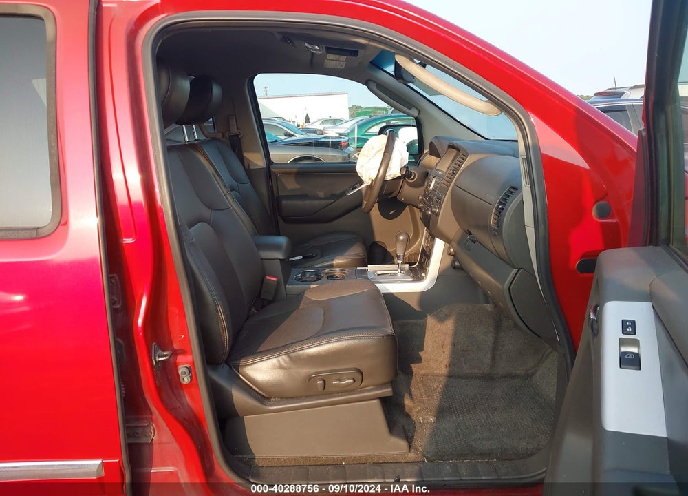 2012 NISSAN PATHFINDER SILVER VIN: 5N1AR1NNXCC611284