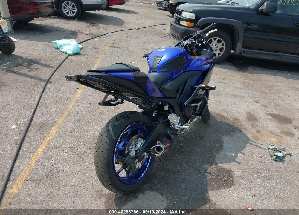 2019 YAMAHA YZFR3 VIN: MH3RH17YXKK002610