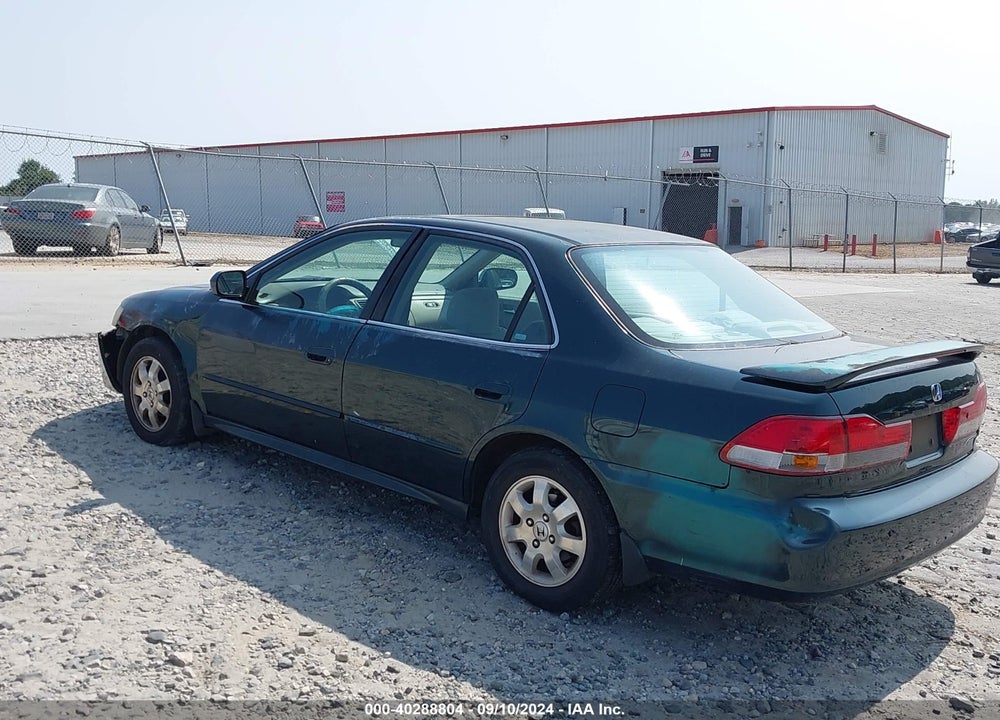 2001 HONDA ACCORD 2.3 EX VIN: 1HGCG566X1A006077