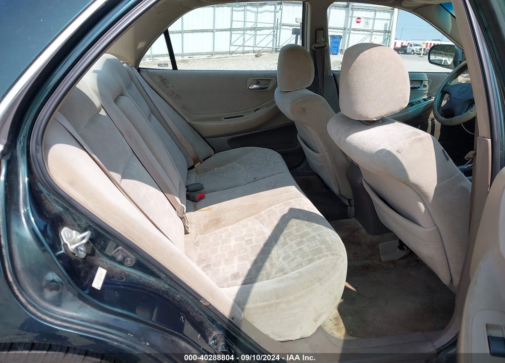 2001 HONDA ACCORD 2.3 EX VIN: 1HGCG566X1A006077
