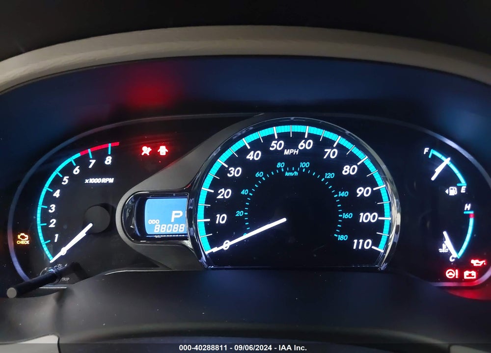 2011 TOYOTA SIENNA XLE V6 VIN: 5TDYK3DC9BS098609