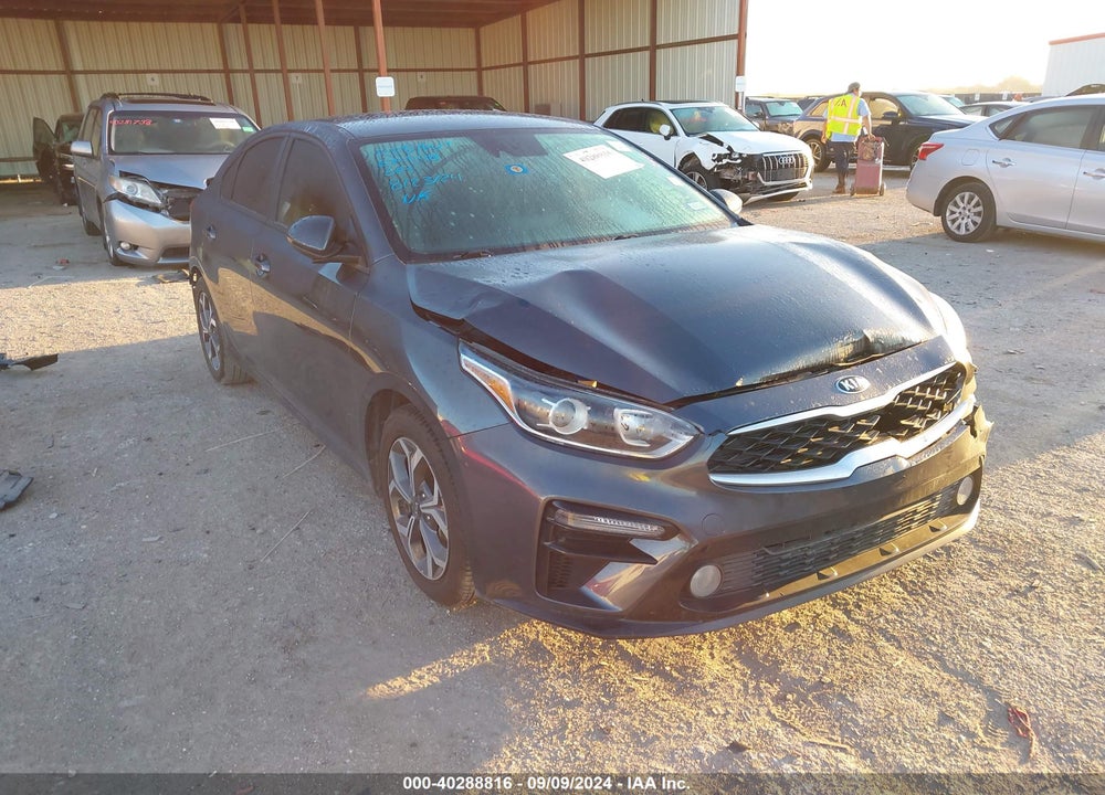 2020 KIA FORTE LXS VIN: 3KPF24AD5LE152381