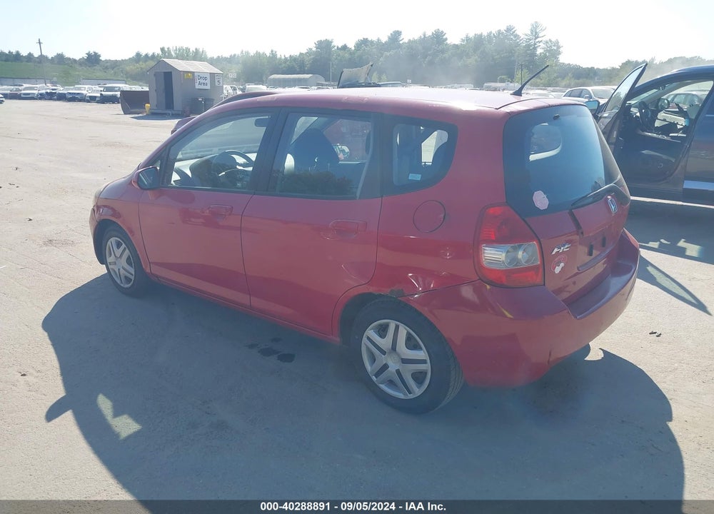 2008 HONDA FIT VIN: JHMGD384X8S020721