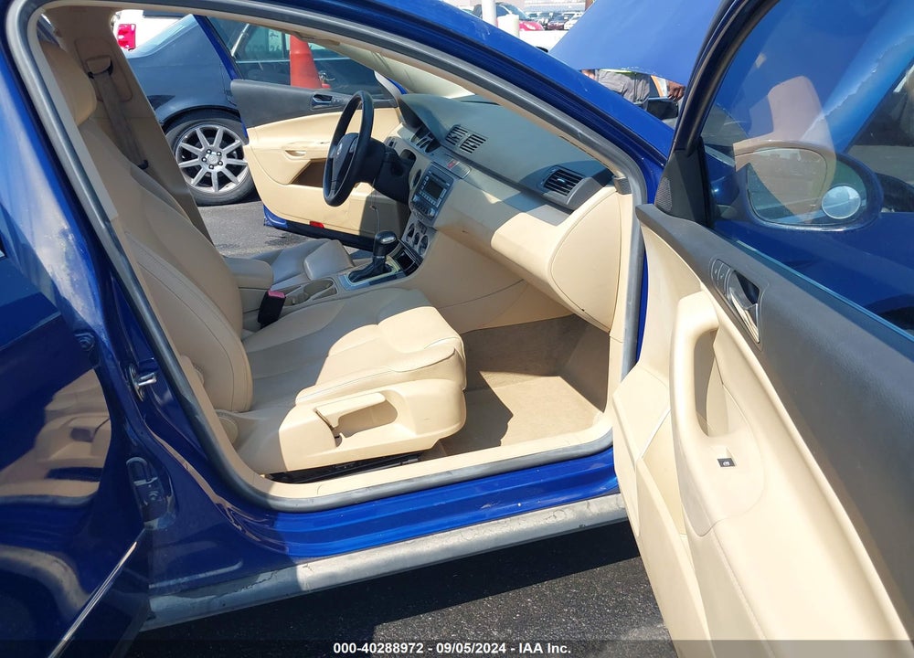 2008 VOLKSWAGEN PASSAT KOMFORT VIN: WVWAK73C68P111605