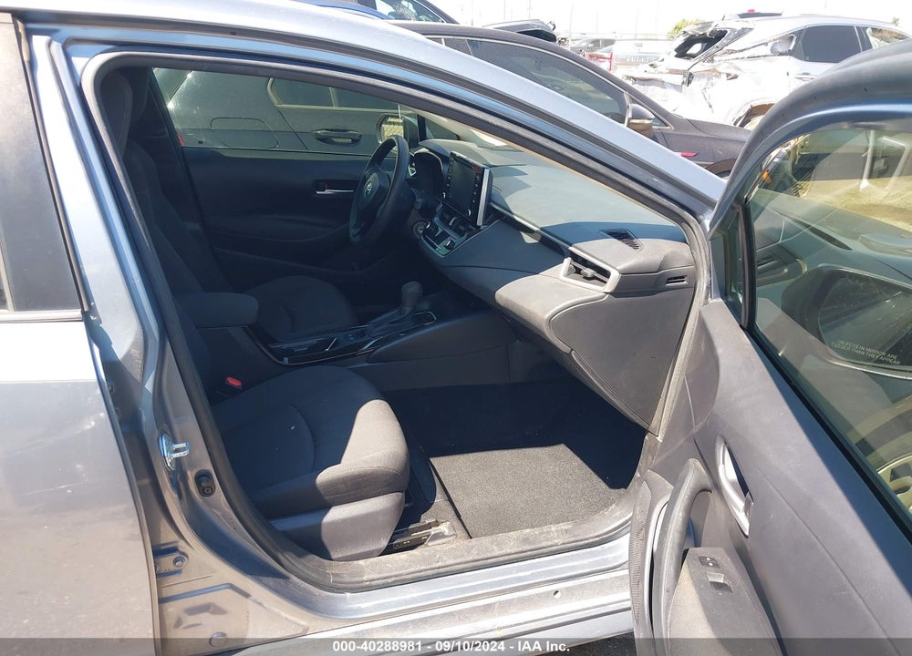 2021 TOYOTA COROLLA LE VIN: JTDEPMAE6MJ118220