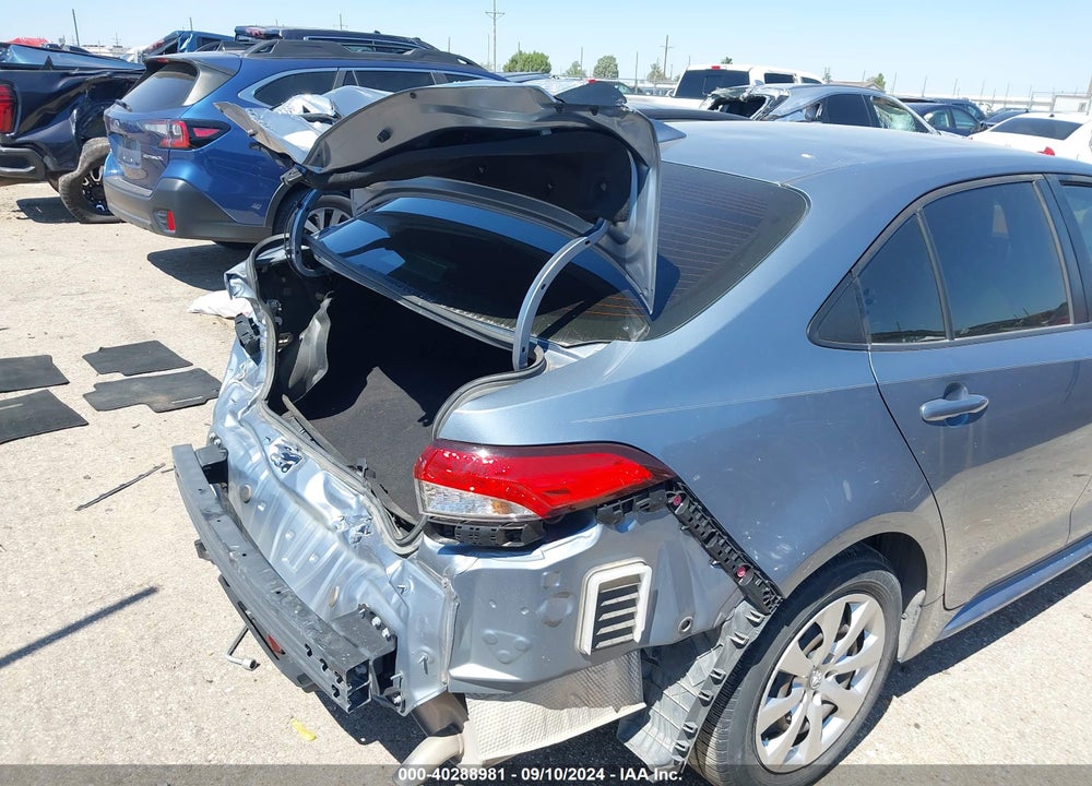 2021 TOYOTA COROLLA LE VIN: JTDEPMAE6MJ118220