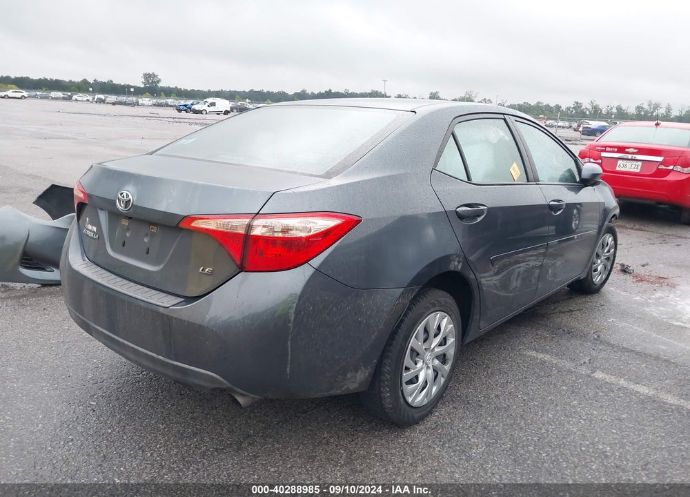 2018 TOYOTA COROLLA LE VIN: 5YFBURHE0JP809197