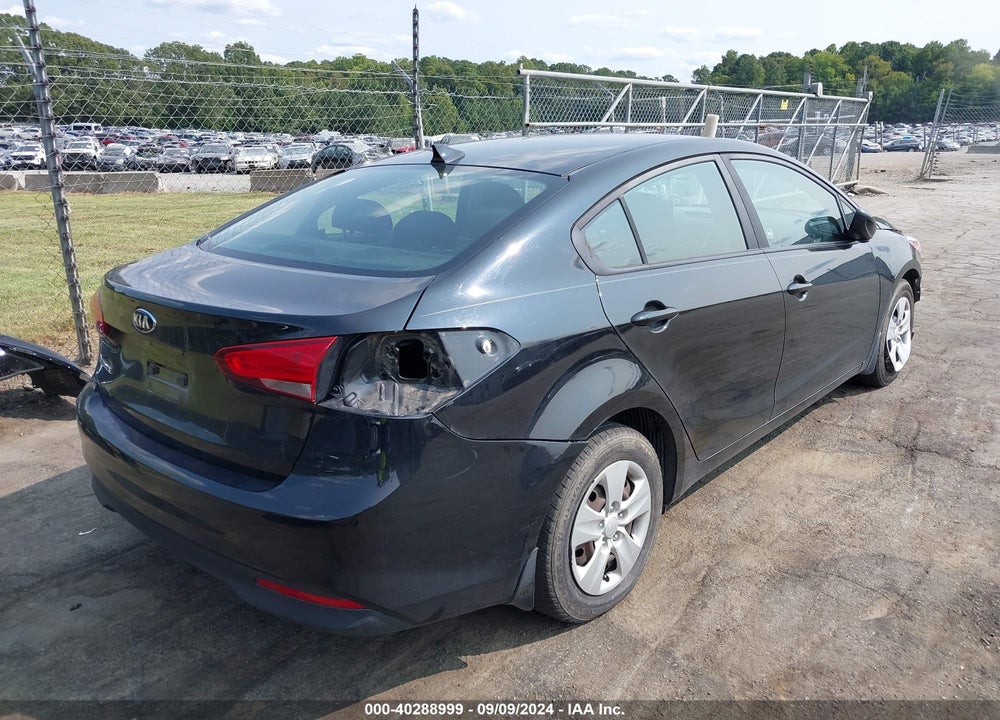 2017 KIA FORTE LX VIN: 3KPFK4A74HE073141