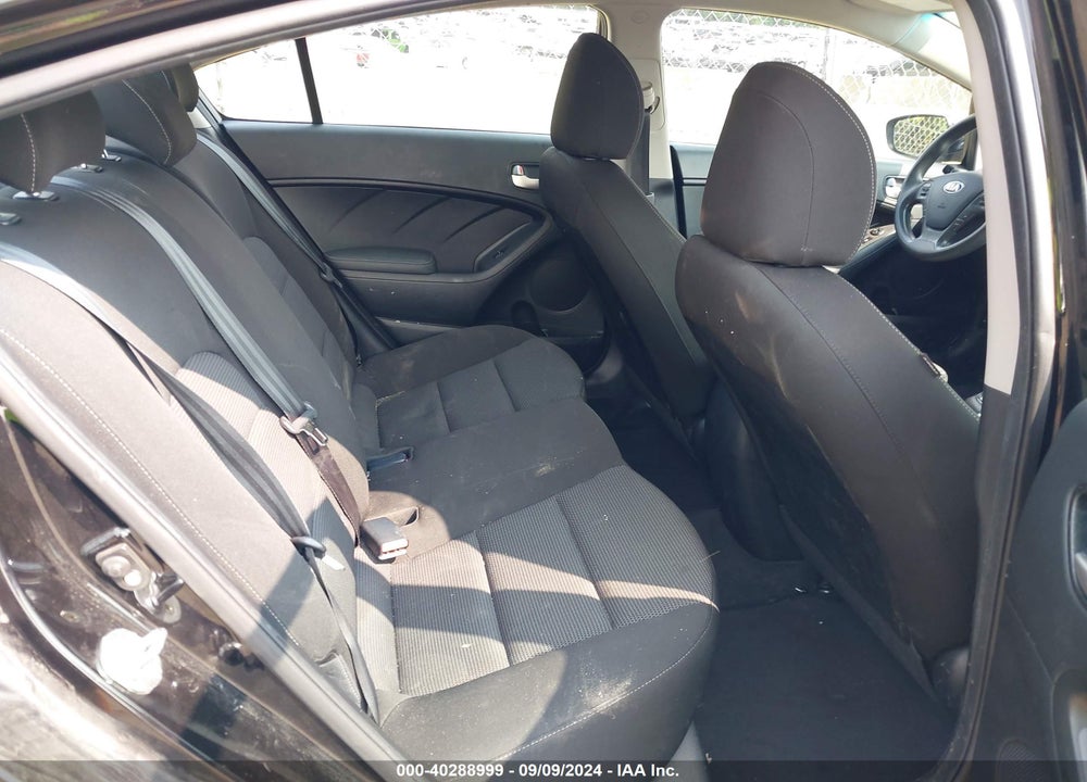 2017 KIA FORTE LX VIN: 3KPFK4A74HE073141