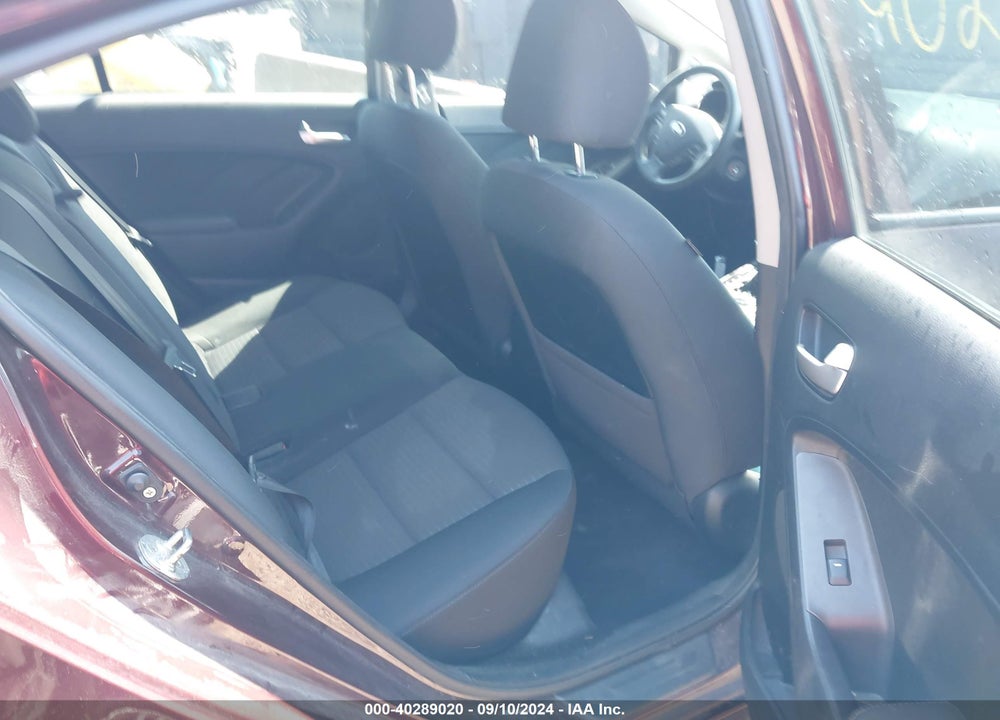 2018 KIA FORTE LX VIN: 3KPFL4A79JE208326
