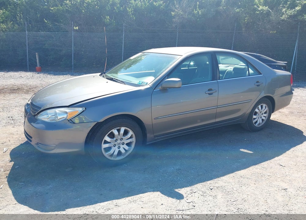 2002 TOYOTA CAMRY XLE VIN: 4T1BE30K62U614118