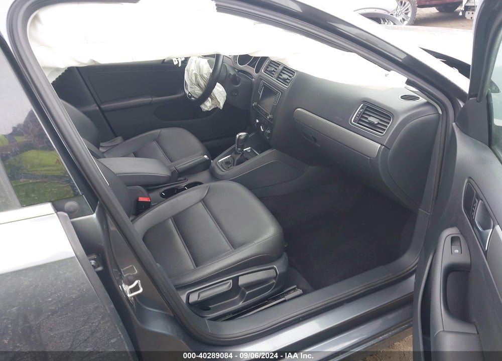 2017 VOLKSWAGEN JETTA 1.4T SE VIN: 3VWDB7AJ3HM310516