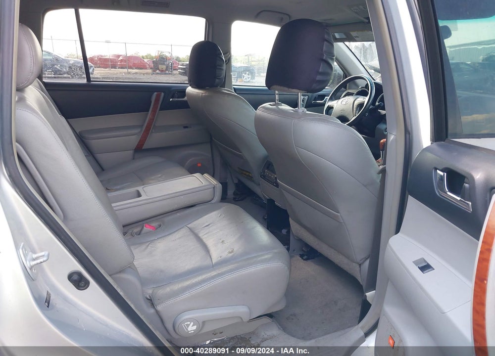 2008 TOYOTA HIGHLANDER LIMITED VIN: JTEDS42A382017993