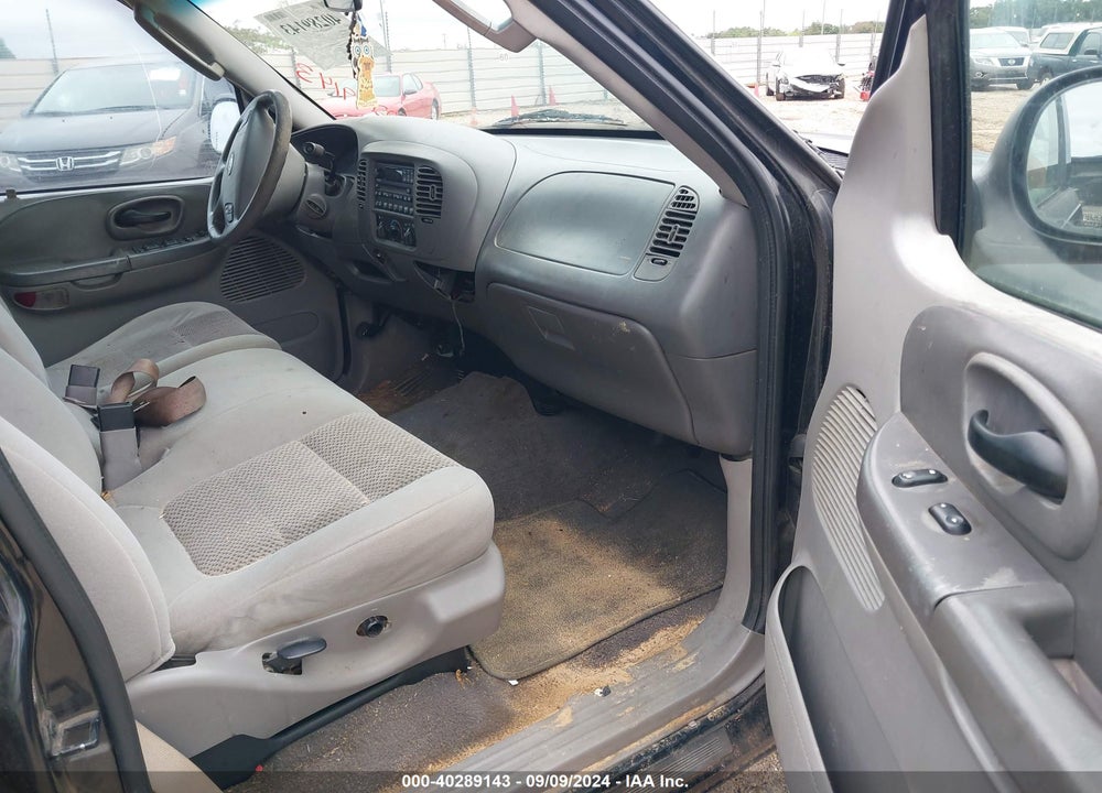 2002 FORD F-150 LARIAT/XLT VIN: 1FTRW07692KE41410