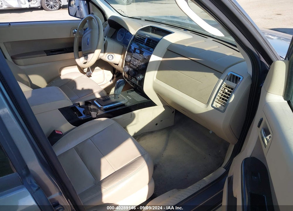 2011 FORD ESCAPE LIMITED VIN: 1FMCU0E72BKA14699