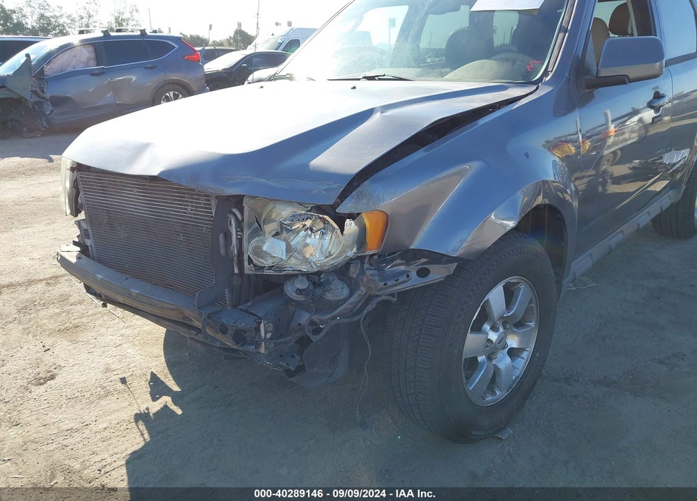 2011 FORD ESCAPE LIMITED VIN: 1FMCU0E72BKA14699