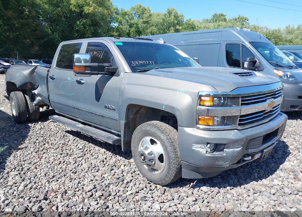 2017 CHEVROLET SILVERADO 3500HD HIGH COUNTRY VIN: 1GC4K1EY4HF172122