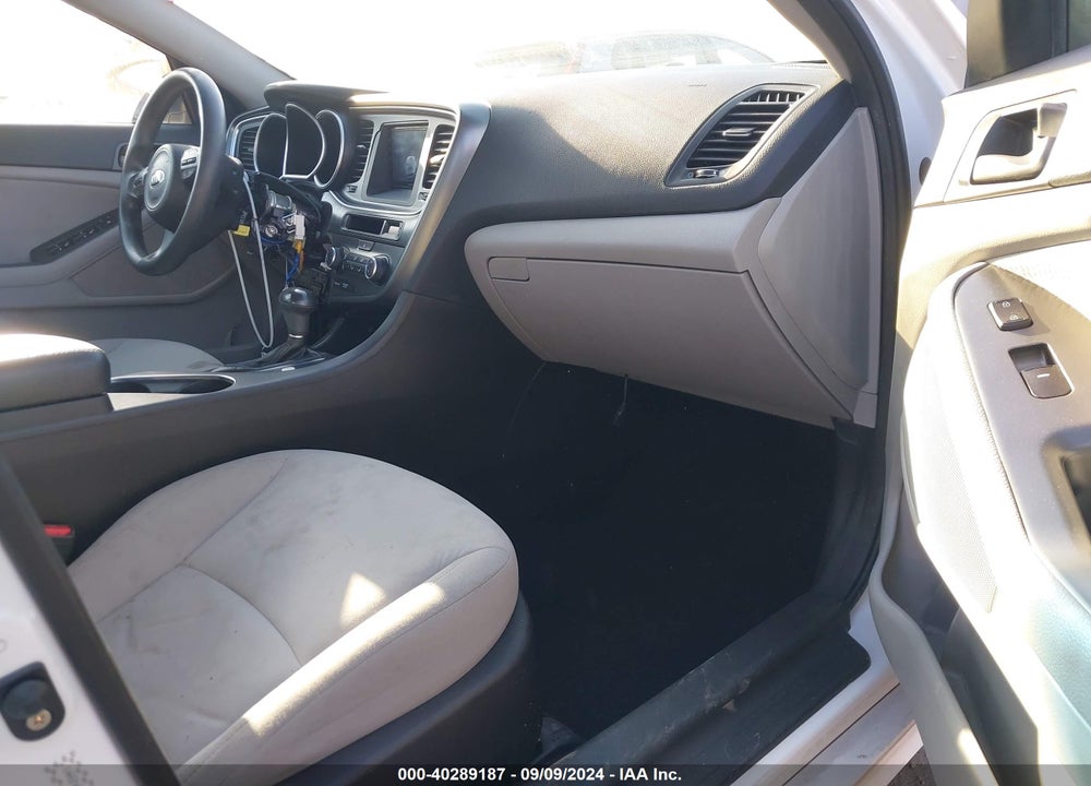 2015 KIA OPTIMA LX VIN: KNAGM4A74F5605136