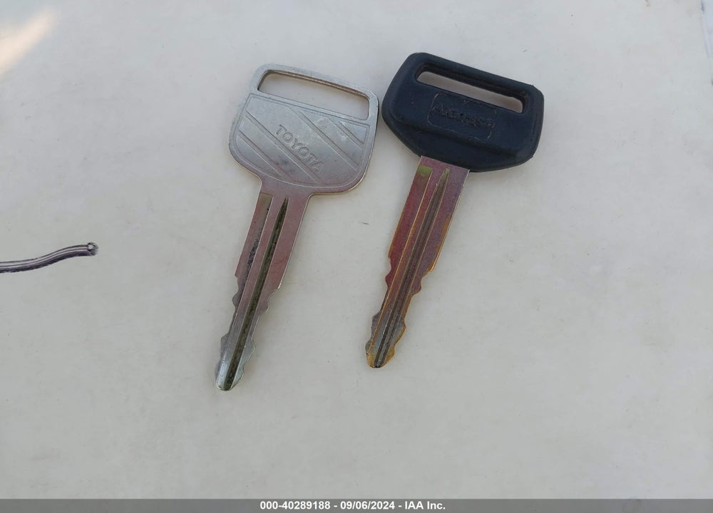 2001 TOYOTA ECHO VIN: JTDBT123610174900