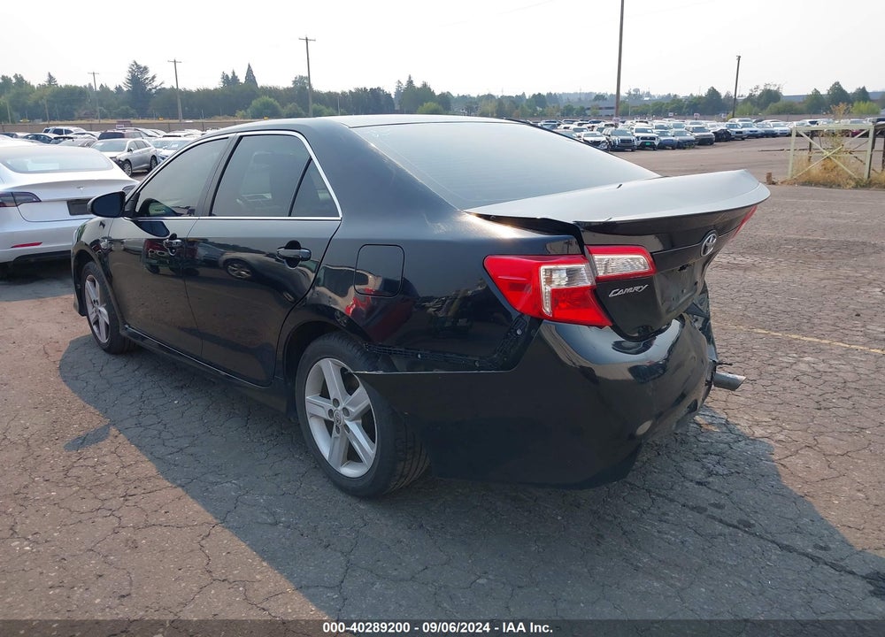 2012 TOYOTA CAMRY SE VIN: 4T1BF1FK0CU164458