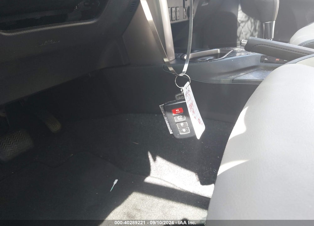 2017 TOYOTA RAV4 HYBRID LIMITED VIN: JTMDJREV0HD070593