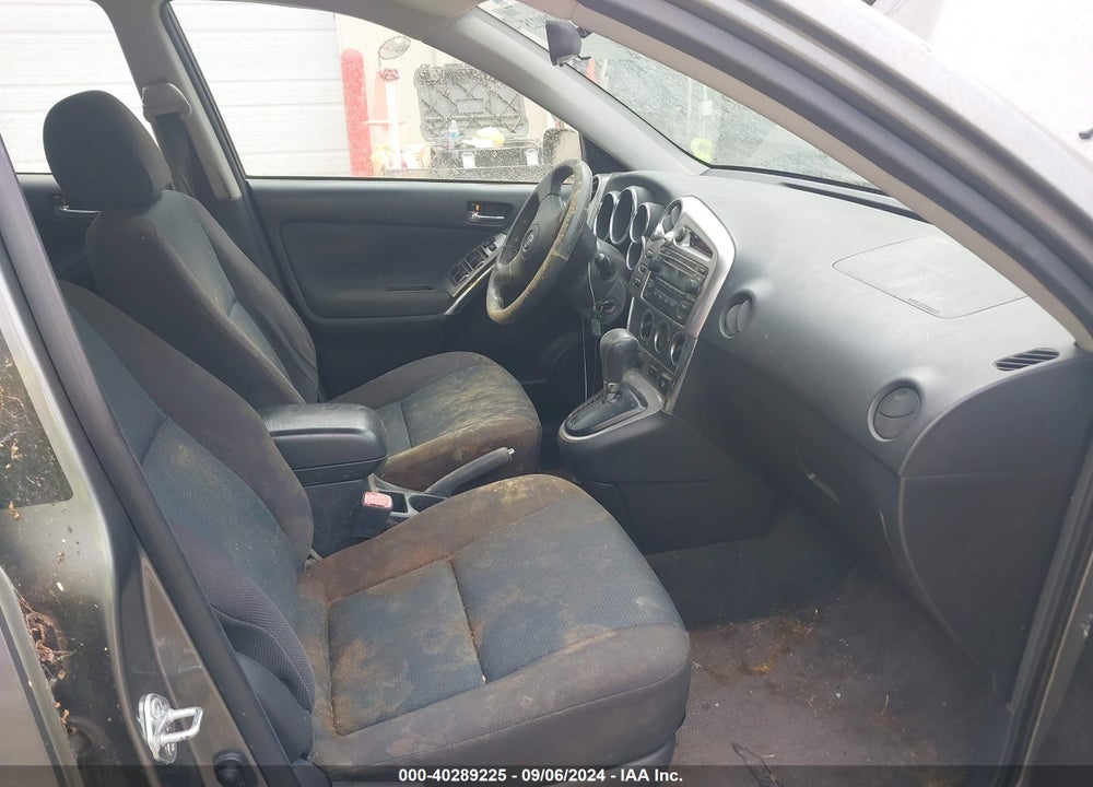 2008 TOYOTA MATRIX VIN: 2T1KR32E28C686830
