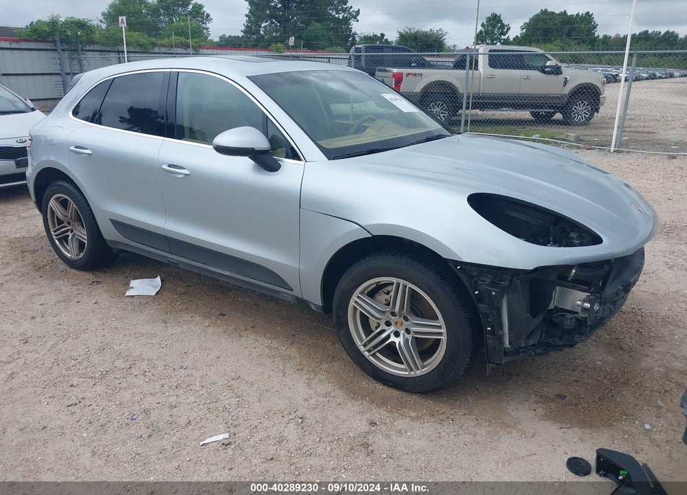 2015 PORSCHE MACAN S VIN: WP1AB2A59FLB44107