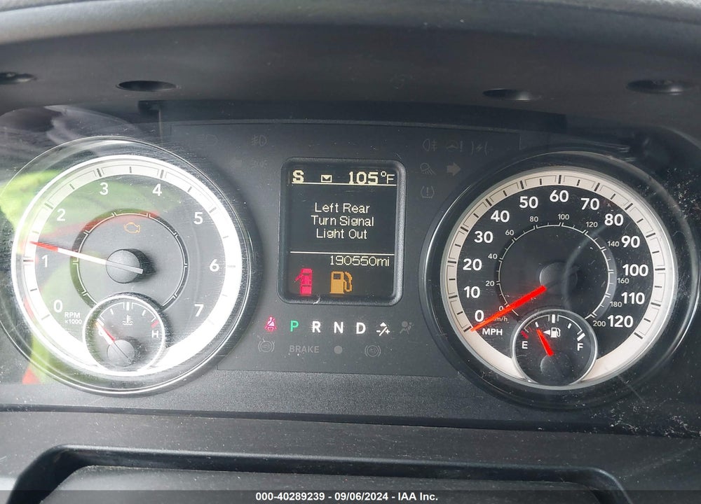 2018 RAM 1500 TRADESMAN 4X2 5'7 BOX VIN: 1C6RR6KT2JS275518
