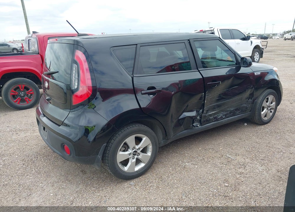 2018 KIA SOUL VIN: KNDJN2A2XJ7899444