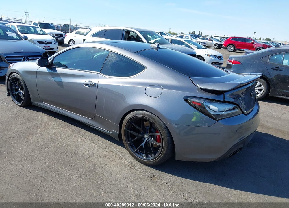 2016 HYUNDAI GENESIS 3.8 ULTIMATE VIN: KMHHU6KJ9GU136920
