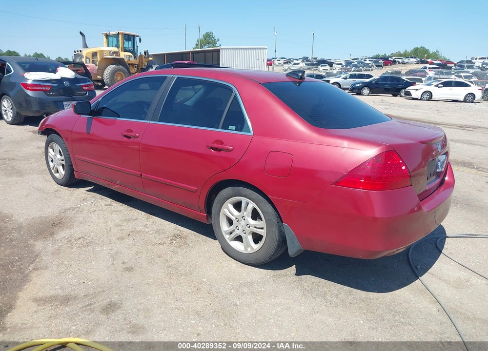 2007 HONDA ACCORD 2.4 EX VIN: 1HGCM56827A105611