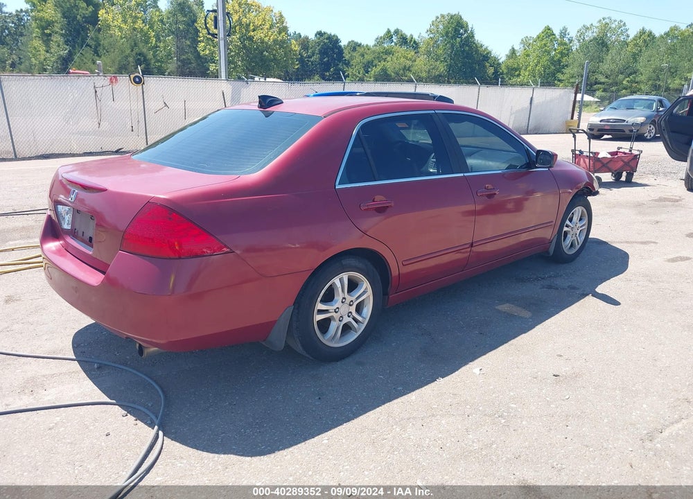 2007 HONDA ACCORD 2.4 EX VIN: 1HGCM56827A105611